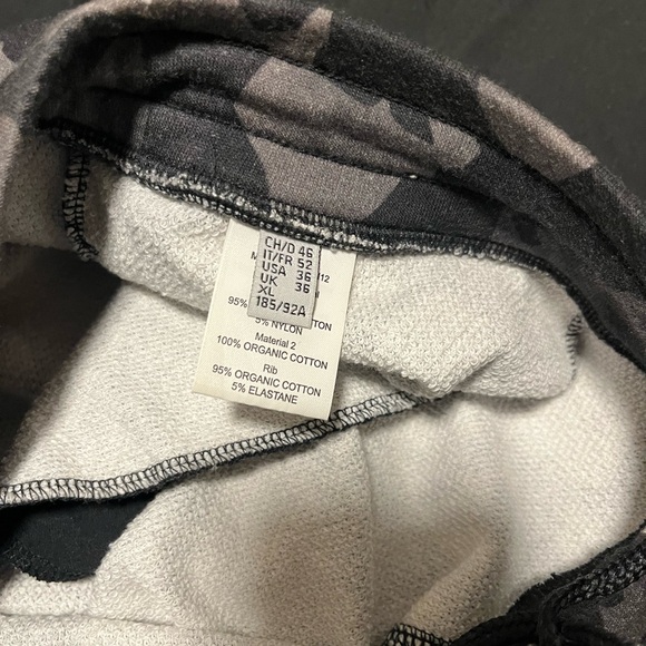 BALLY Unisex Gray Camouflage Hoodie and Jogger Set Sz: XL M / XXL W Orig.$460 - Picture 9 of 14